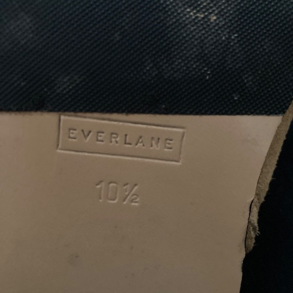Everlane Chelsea suede boots - Picture 3 of 3